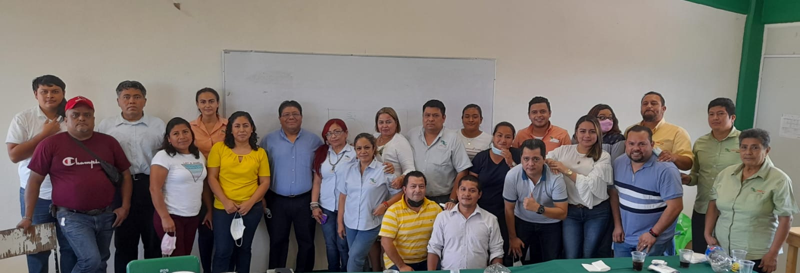 Se reúne Secretario con base trabajadora del plantel 19. 